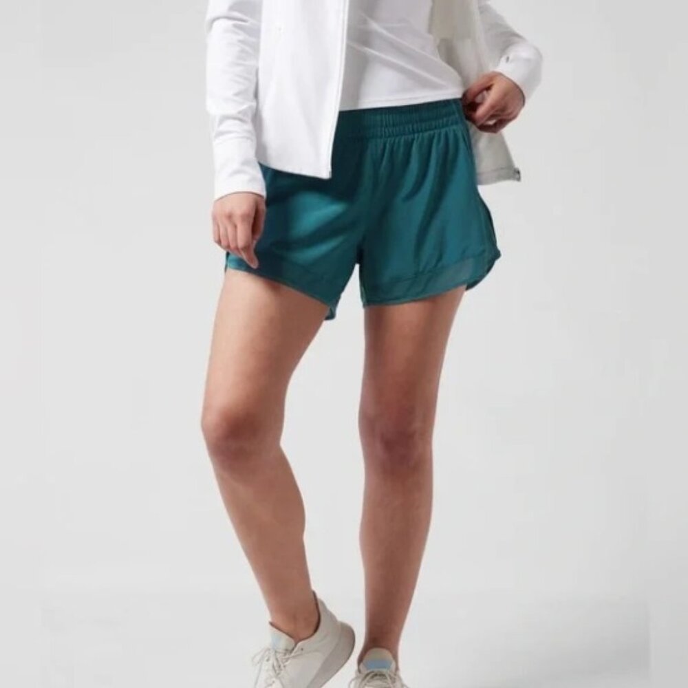 Athleta Mesh Racer Run 4” Short - Small Borealis Green